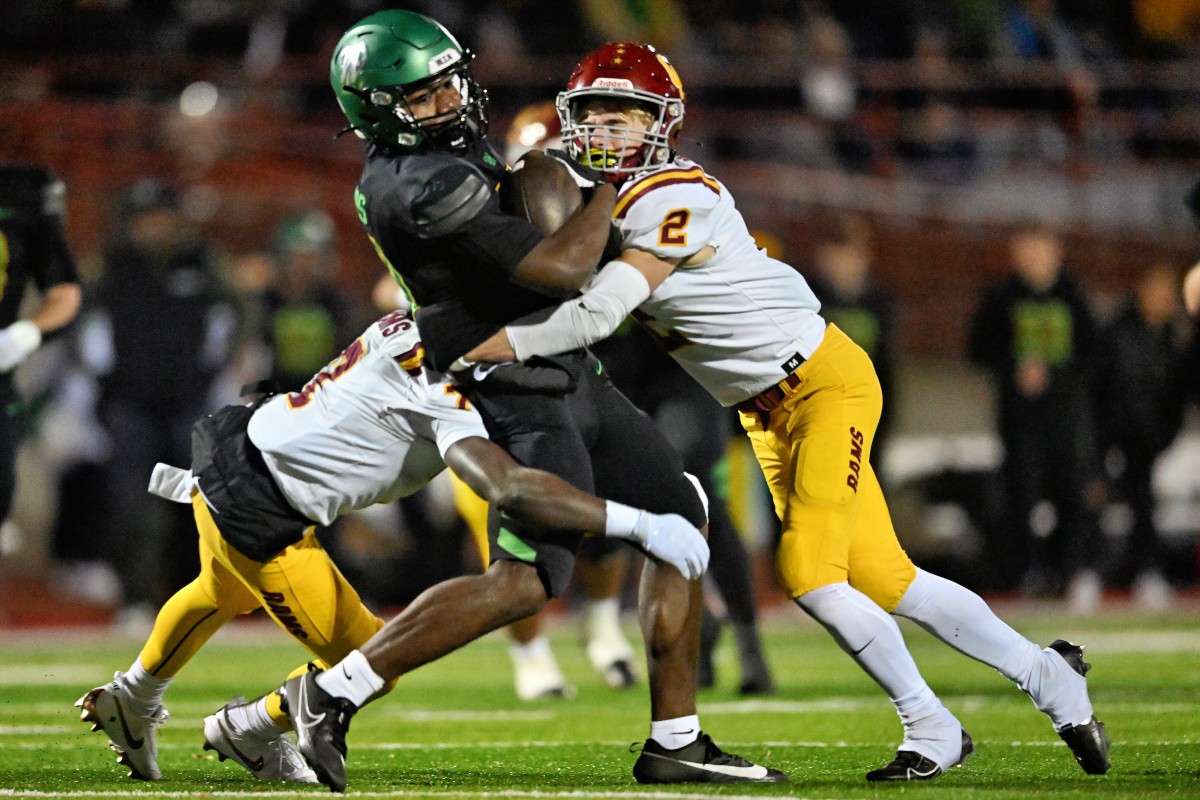 a Central Catholic West Linn 6A Oregon football semifinal November 17 2023 Leon Neuschwander 8